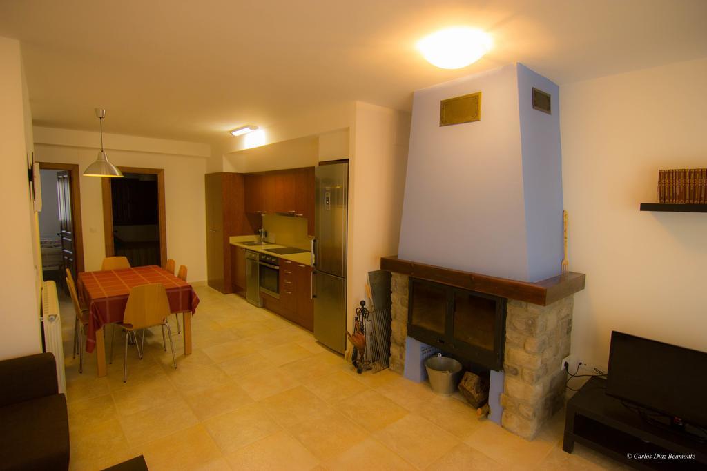 Apartamentos Turisticos Rio Gallego Fontellas  외부 사진